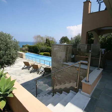 Villa Olivia Neo Chorio