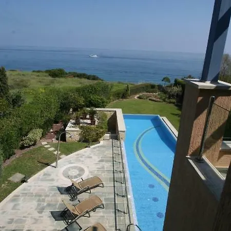 Olivia * Νέο Χωριό